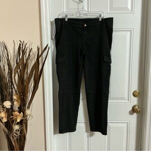 Isabel Maternity by Ingrid & Isabel Black Cargo Pants Size 10